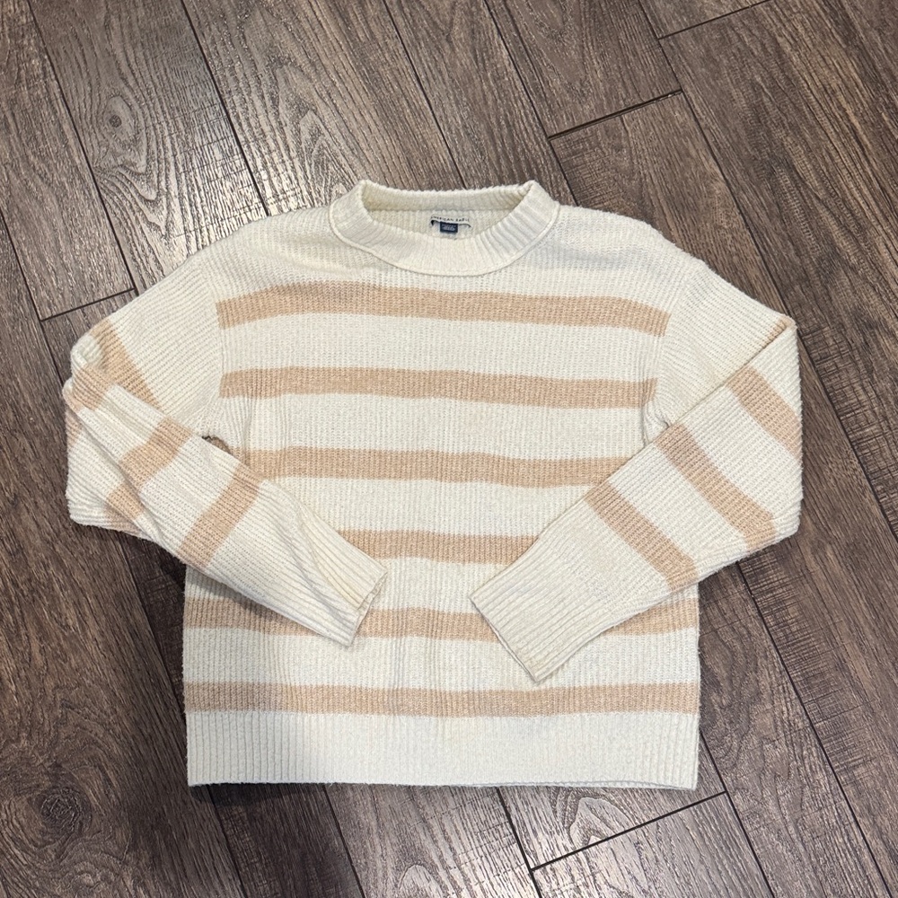 American Eagle Outfitters Cream and Tan Knit Sweater